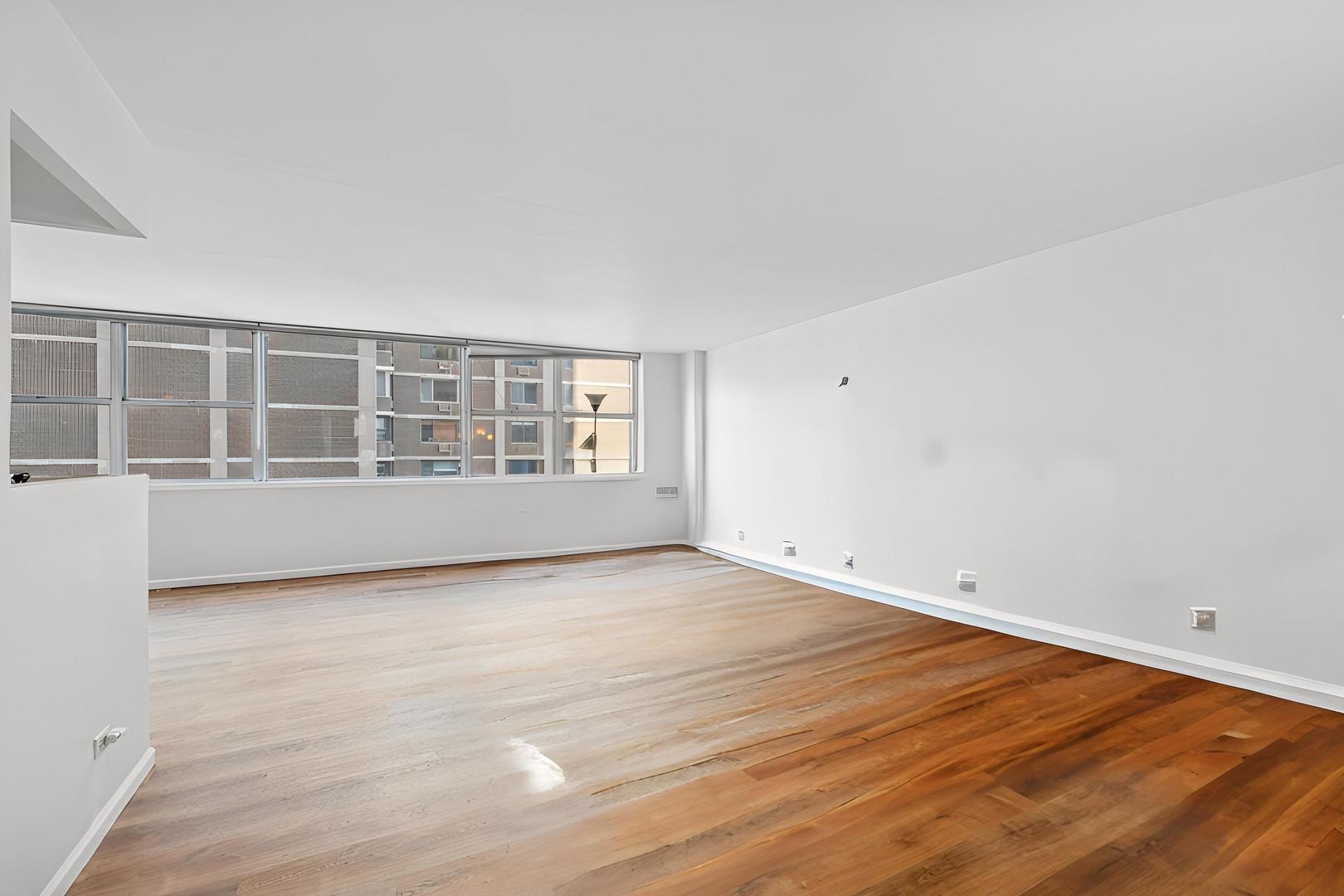 6301 N Sheridan Road #14E, Chicago, IL 60660