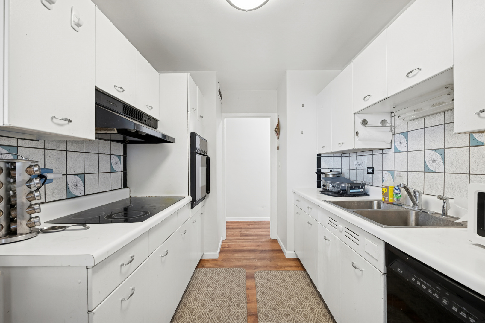 6301 N Sheridan Road #14E, Chicago, IL 60660