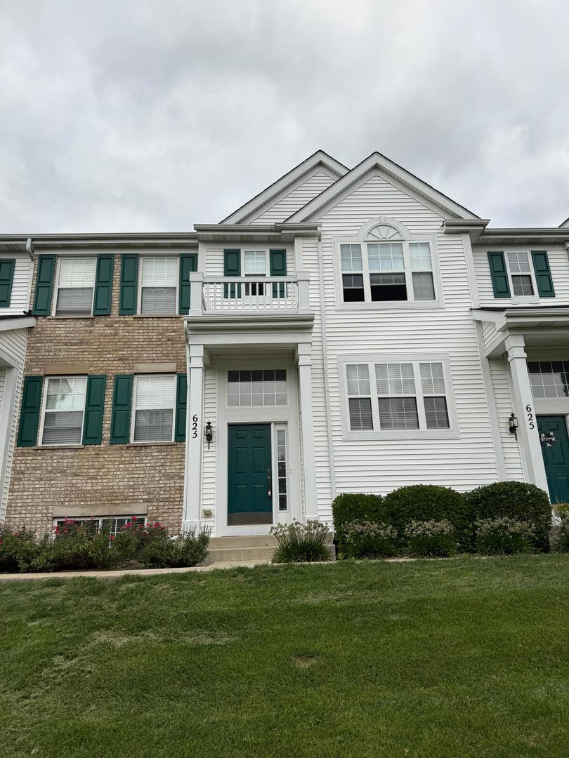 623 Lincoln Station Drive, Oswego, IL 60543