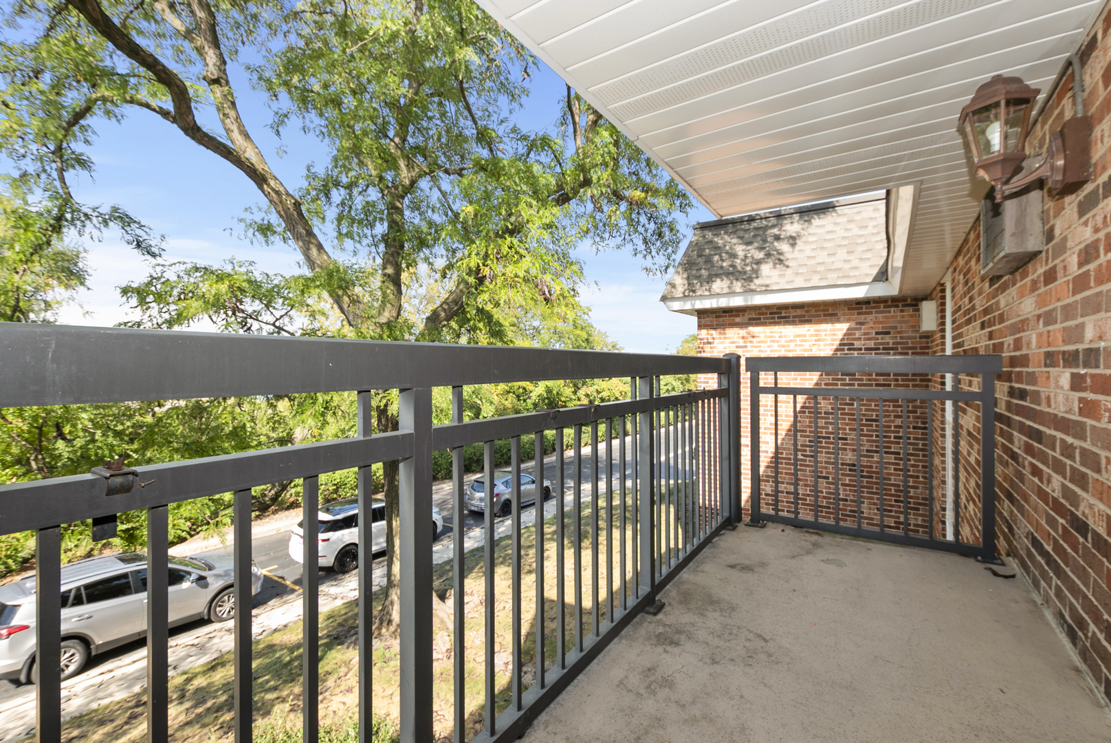 3939 Saratoga Avenue #E-214, Downers Grove, IL 60515