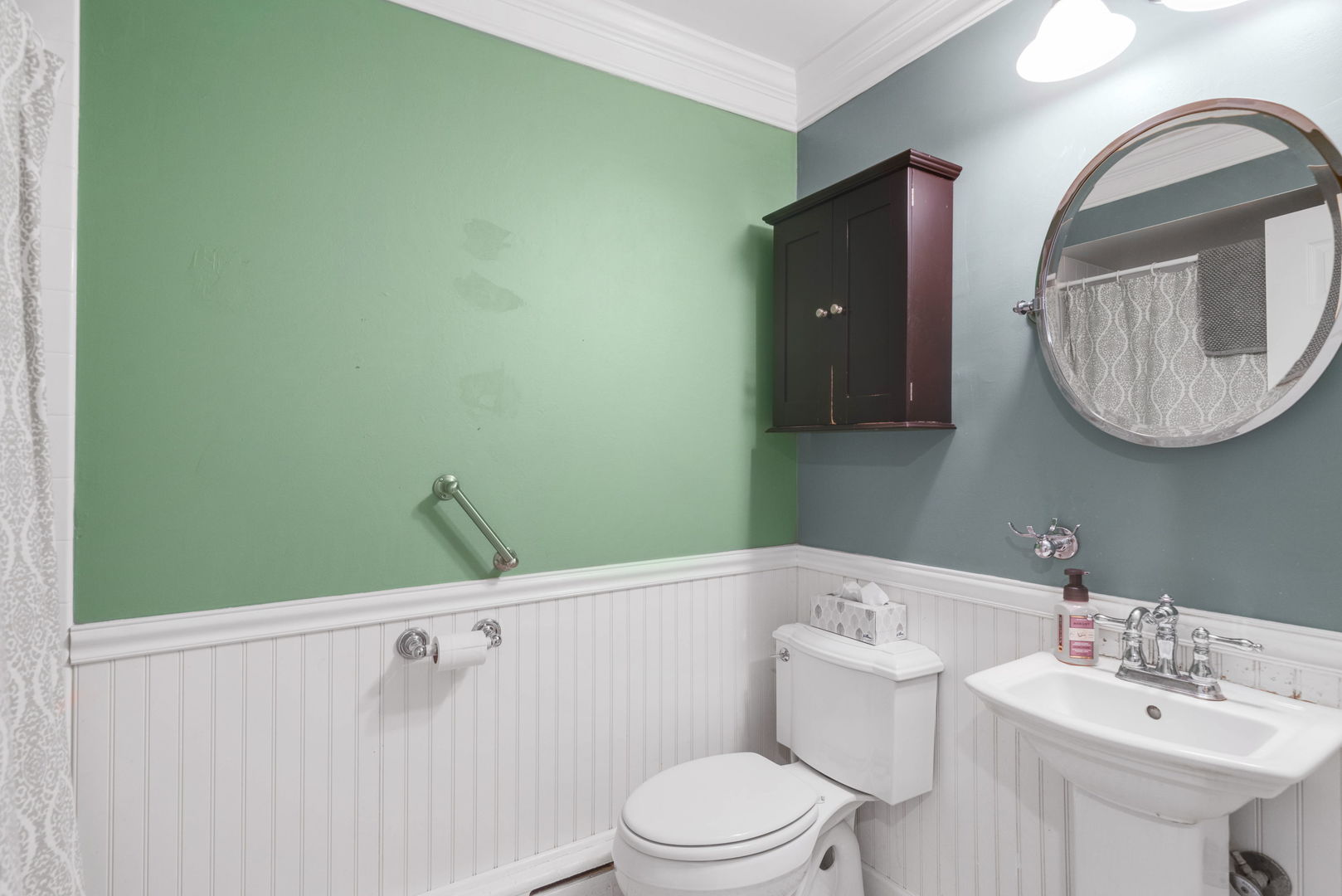 21056 W Sylvan Drive, Mundelein, IL 60060