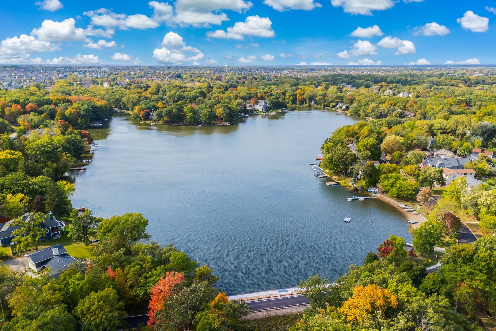 21056 W Sylvan Drive, Mundelein, IL 60060