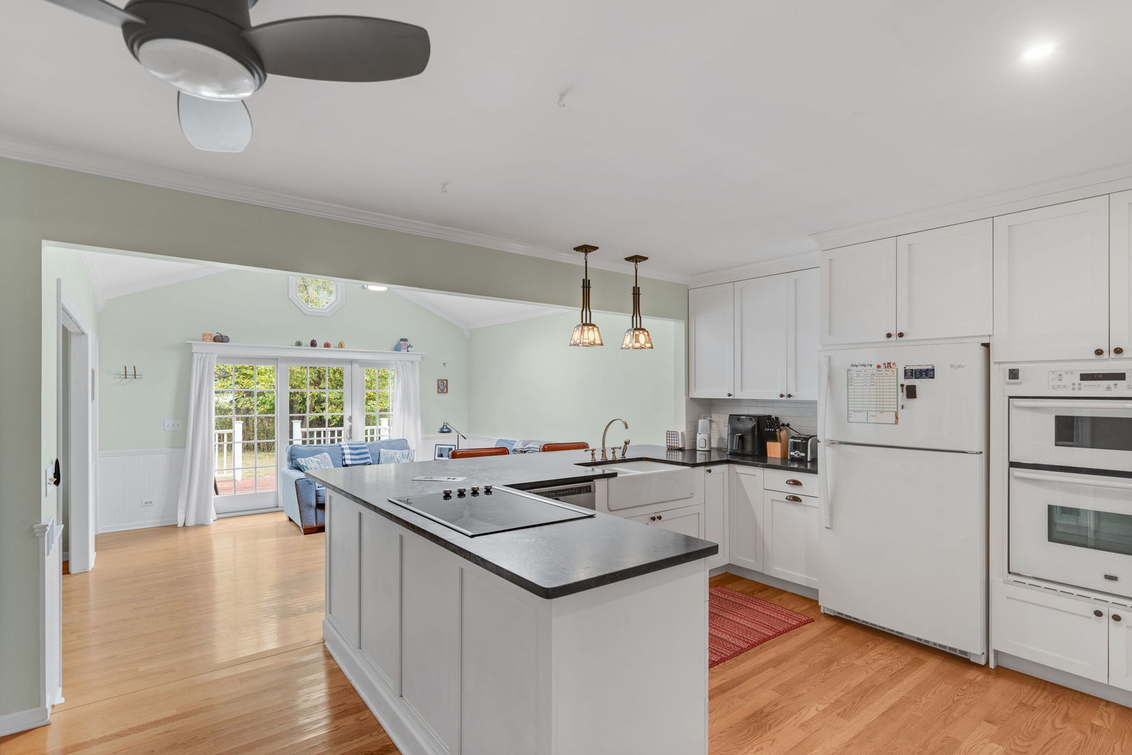 21056 W Sylvan Drive, Mundelein, IL 60060