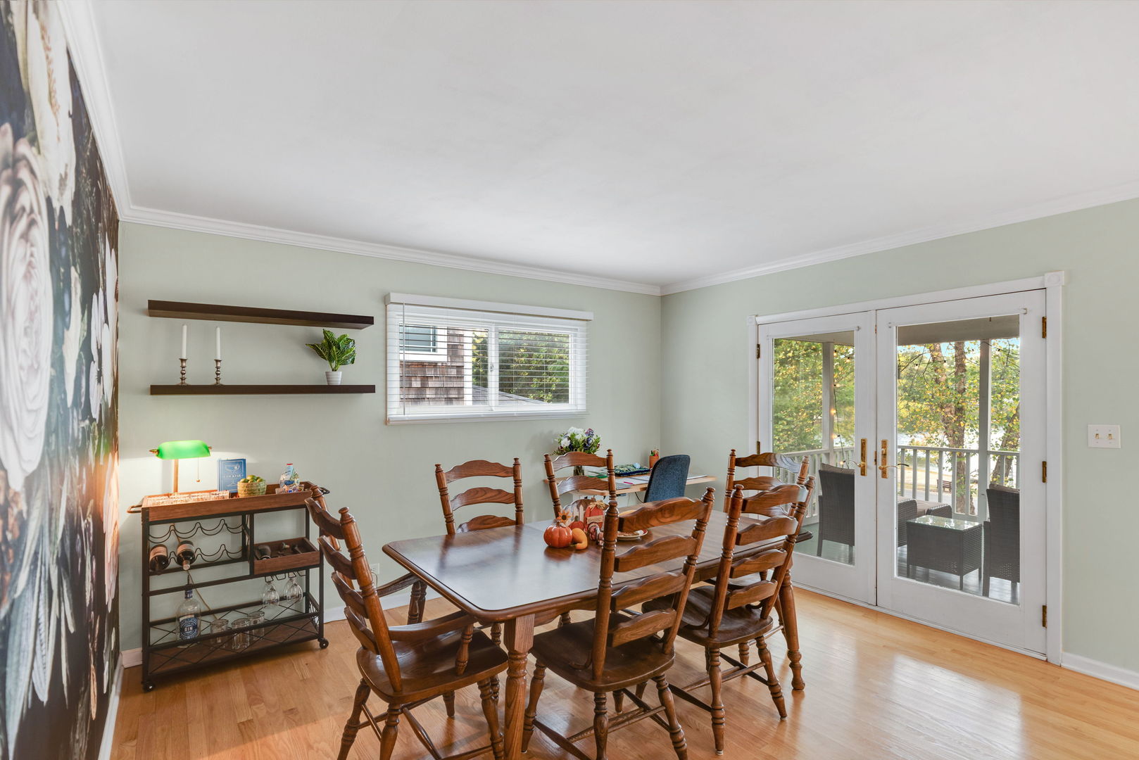 21056 W Sylvan Drive, Mundelein, IL 60060