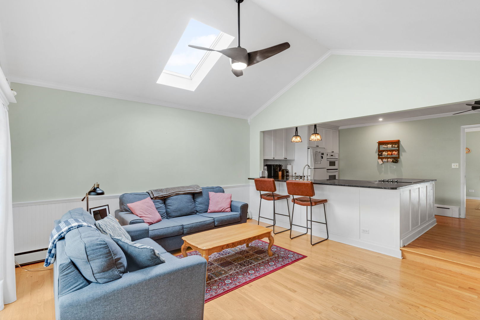 21056 W Sylvan Drive, Mundelein, IL 60060