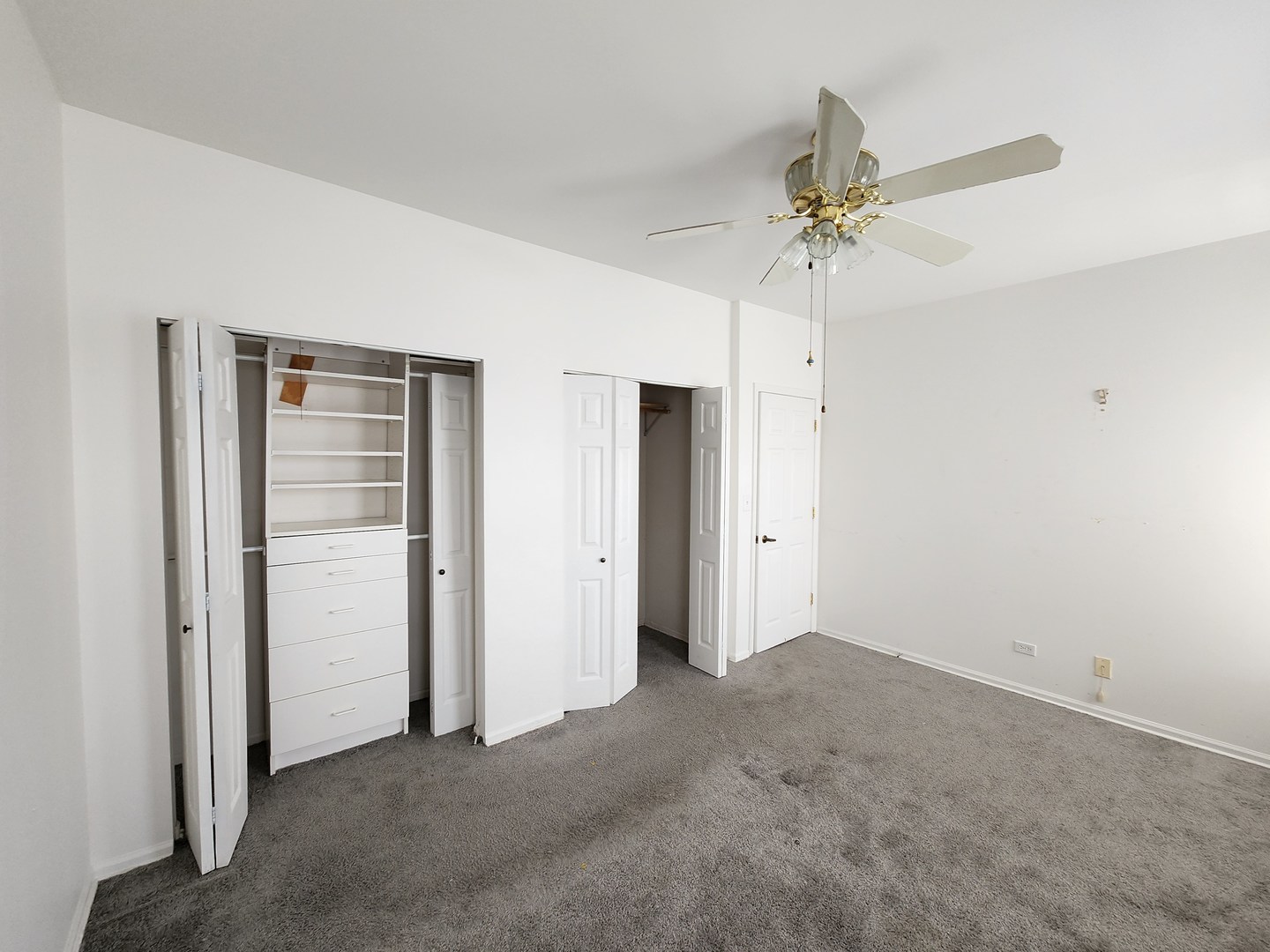 7000 S East End Avenue #303, Chicago, IL 60649