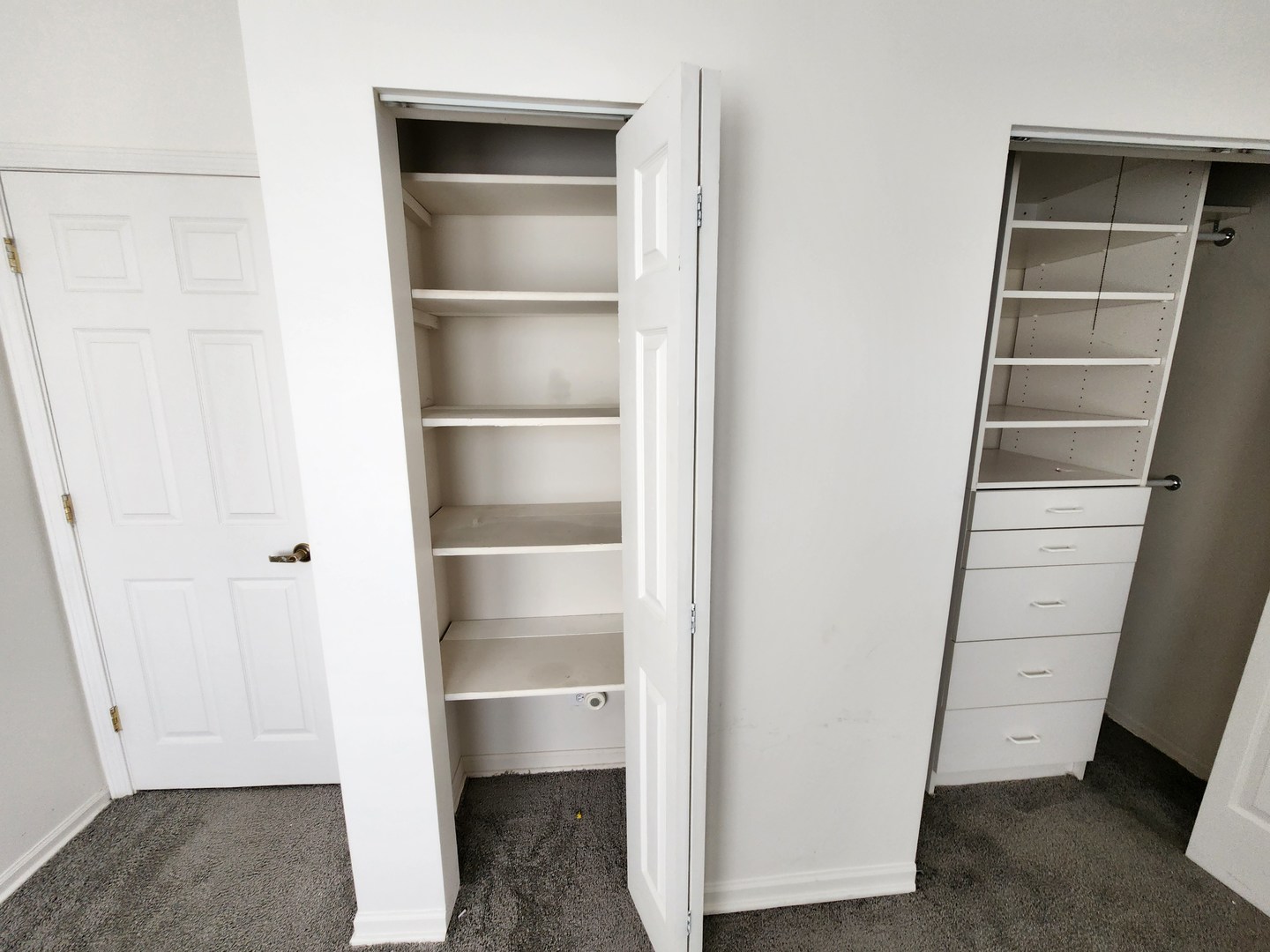 7000 S East End Avenue #303, Chicago, IL 60649