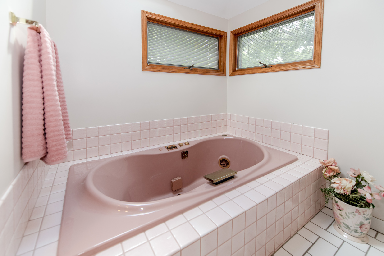 717 Westridge Road, Joliet, IL 60431