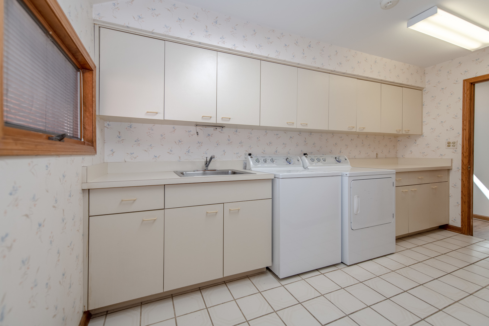 717 Westridge Road, Joliet, IL 60431