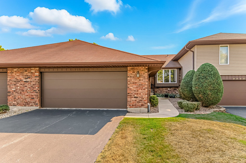 14325 Clearview Drive, Orland Park, IL 60462