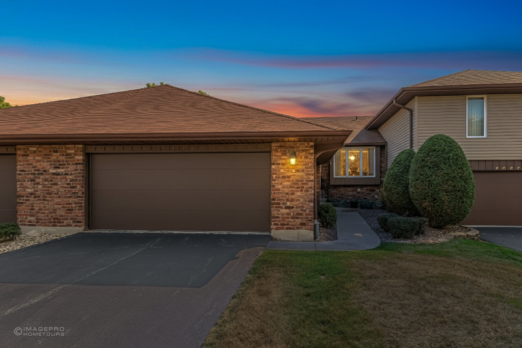14325 Clearview Drive, Orland Park, IL 60462