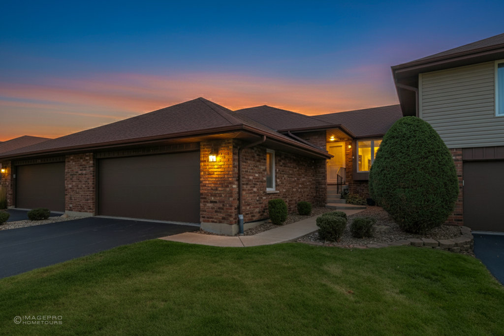14325 Clearview Drive, Orland Park, IL 60462