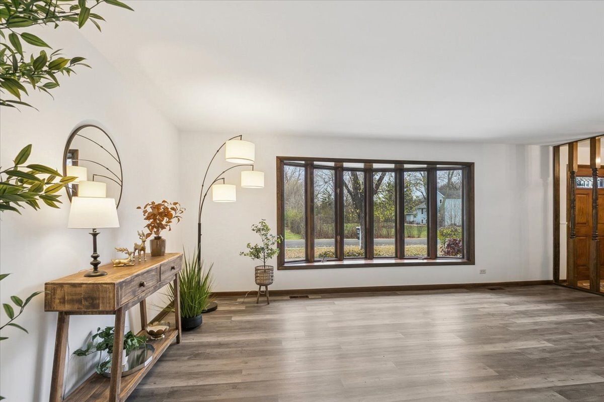 Libertyville, IL 60045