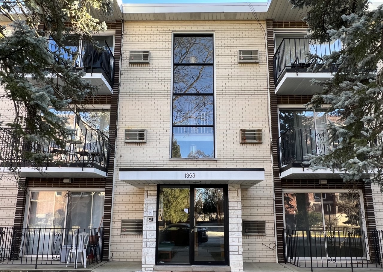 1353 Perry Street #2, Des Plaines, IL 60016