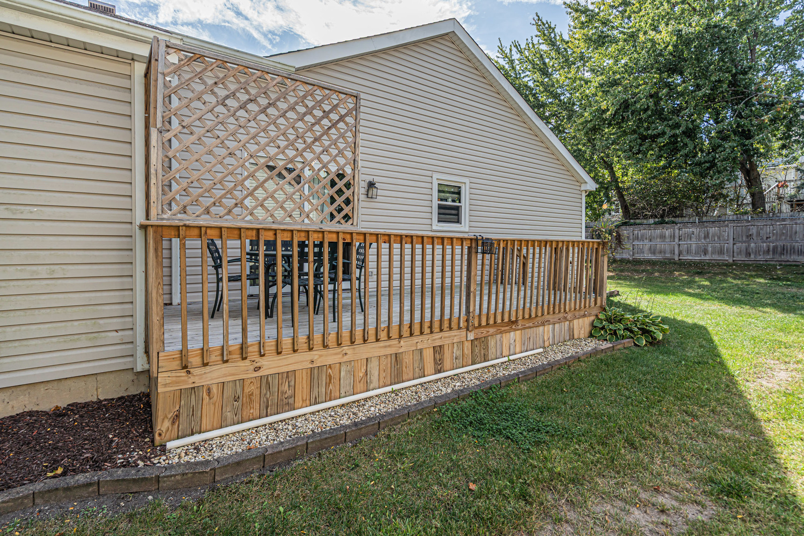 216 Timber Oaks Drive, North Aurora, IL 60542