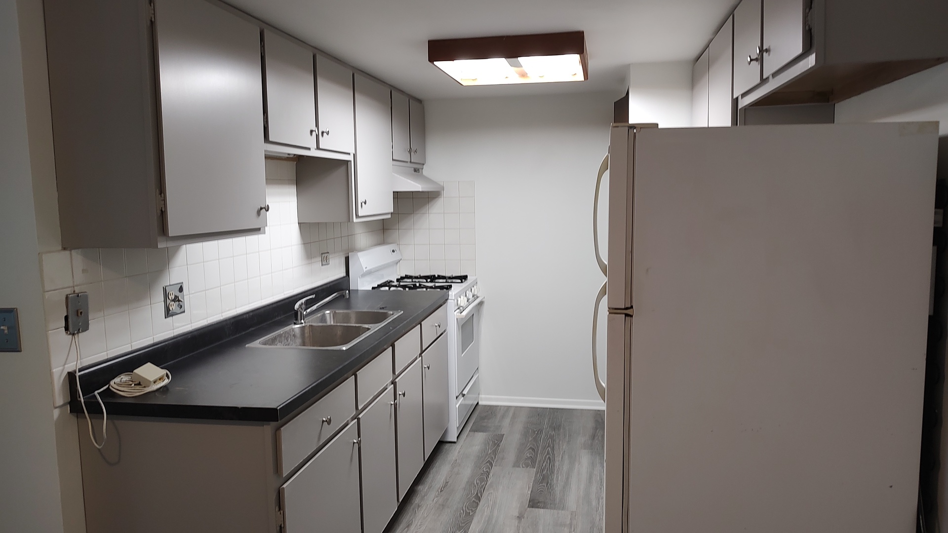 835 Pearson Street #108, Des Plaines, IL 60016