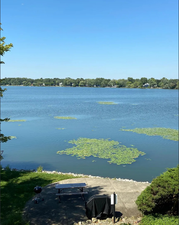 274 S Lake Street #D, Grayslake, IL 60030