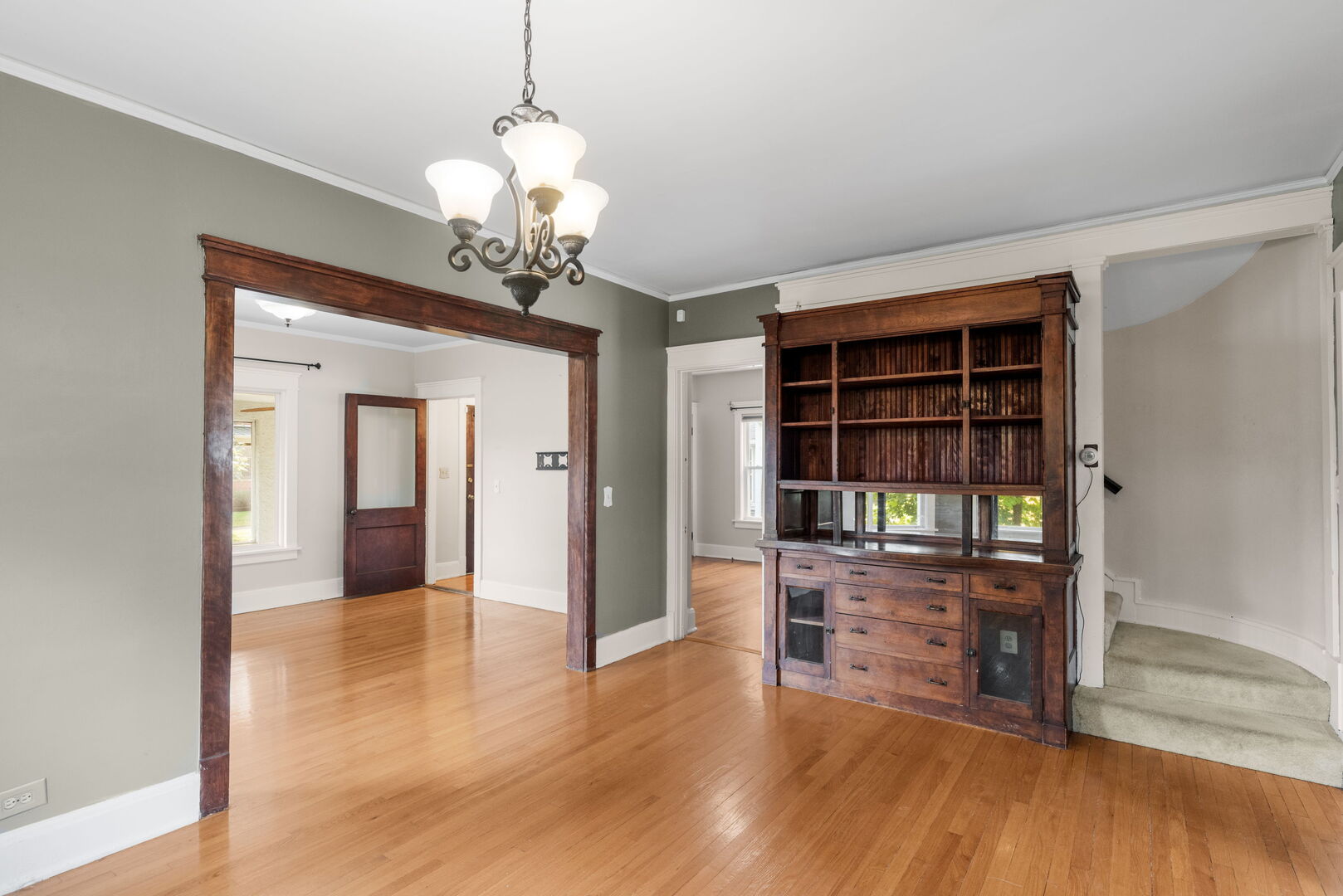 212 Elm Court, Libertyville, IL 60048