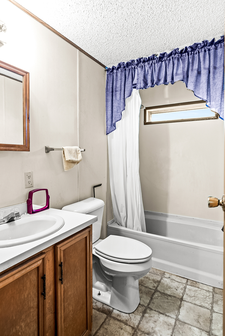 1 Christine Way, Bloomington, IL 61701