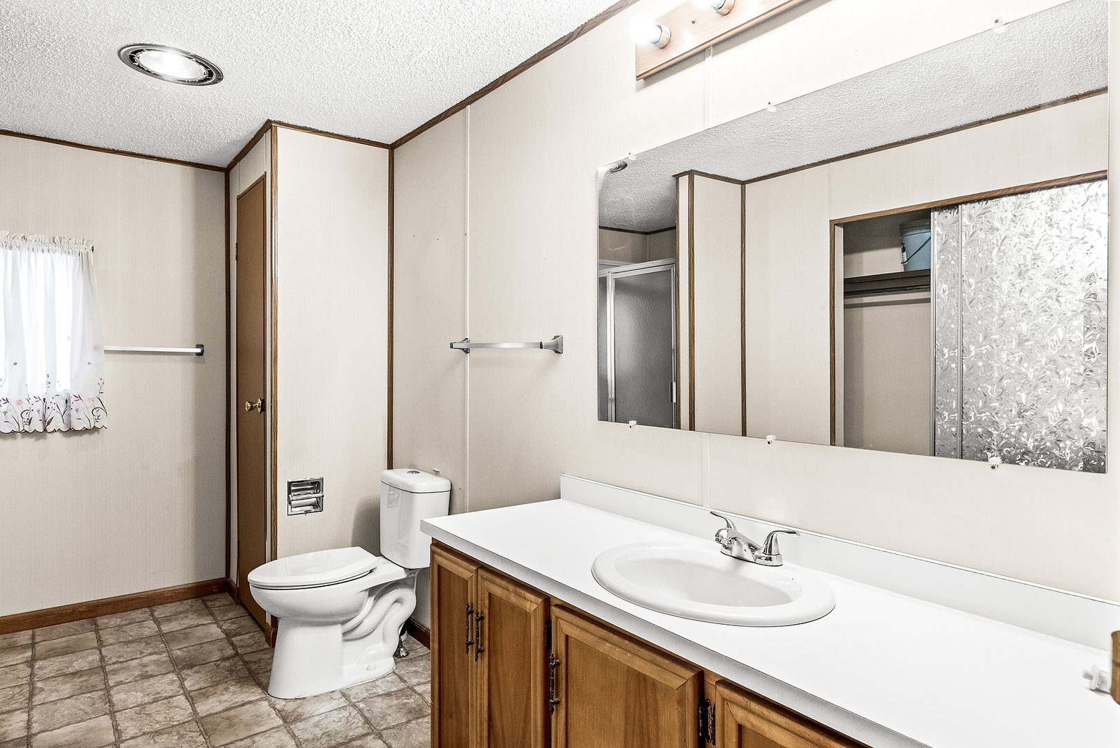 1 Christine Way, Bloomington, IL 61701