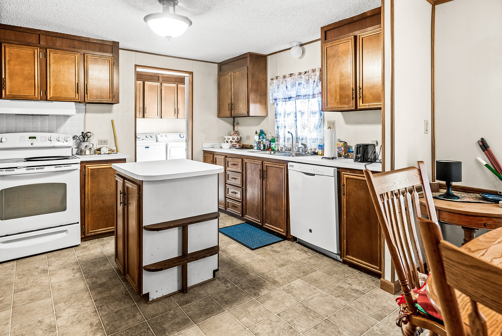 1 Christine Way, Bloomington, IL 61701