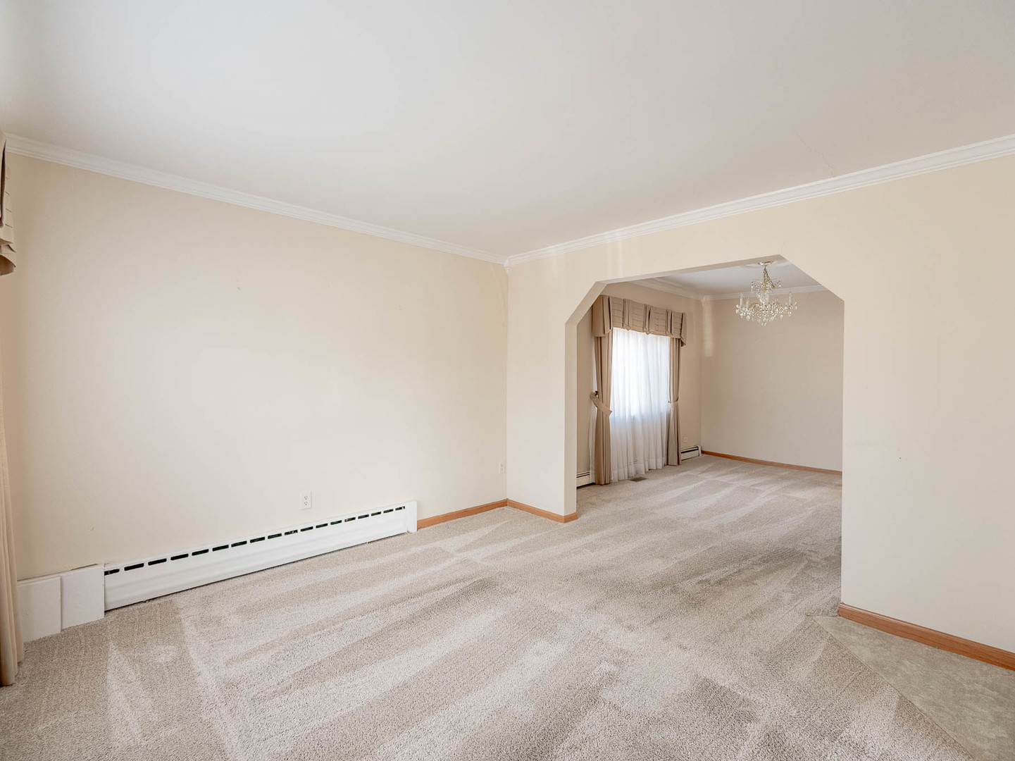 5831 W 89th Street, Oak Lawn, IL 60453