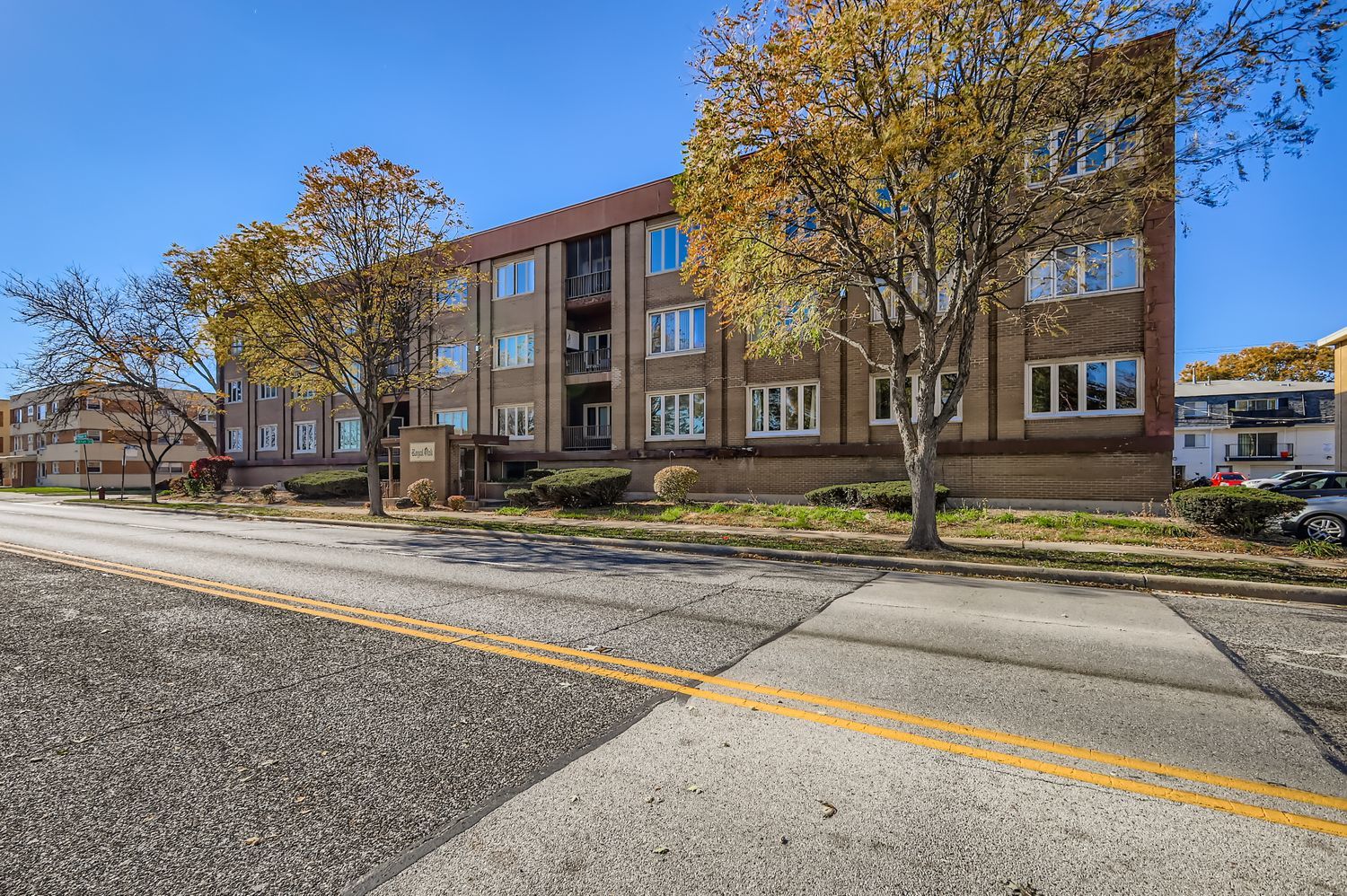 10048 S Pulaski Road #1E, Oak Lawn, IL 60453