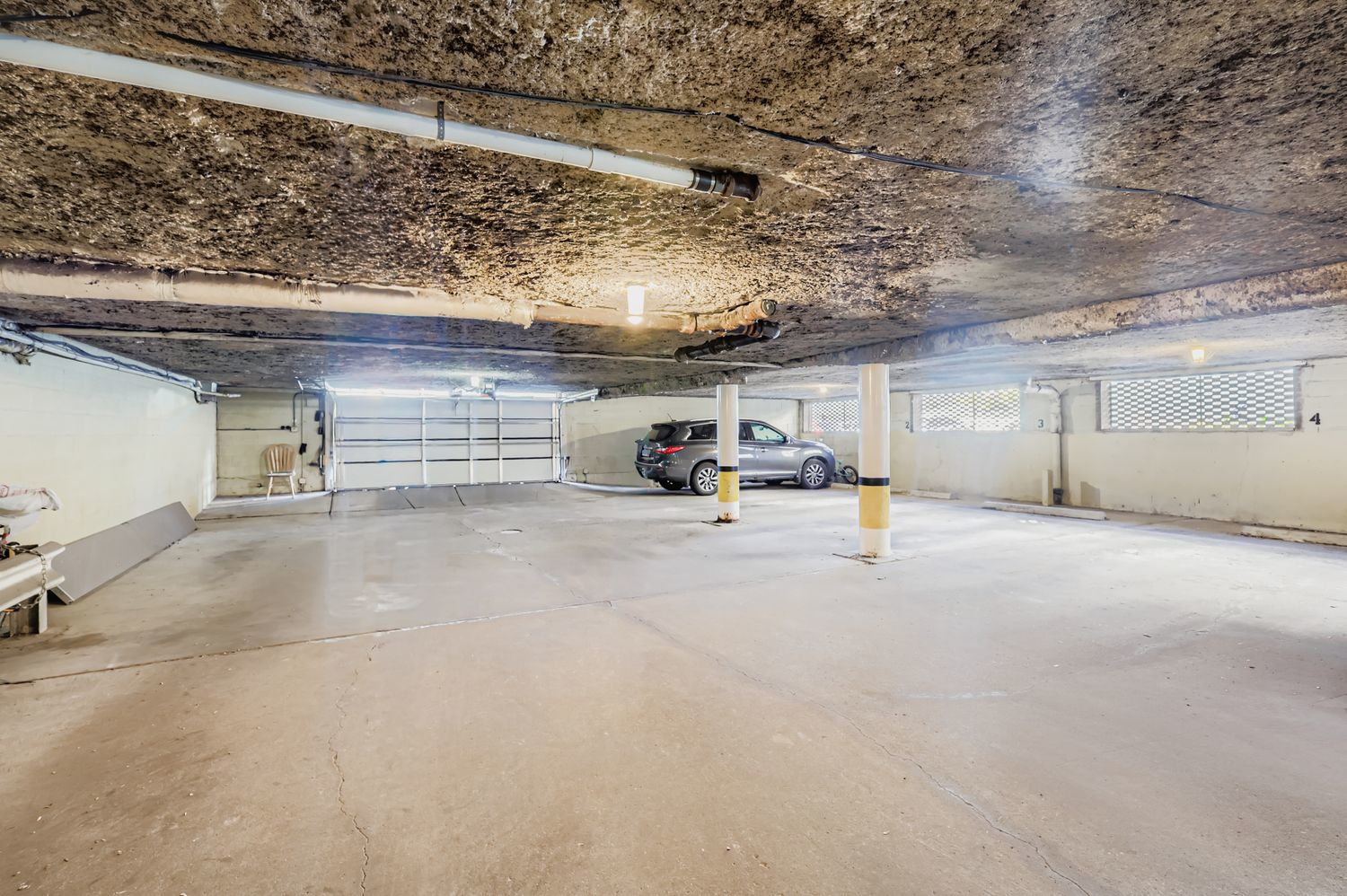 10048 S Pulaski Road #1E, Oak Lawn, IL 60453