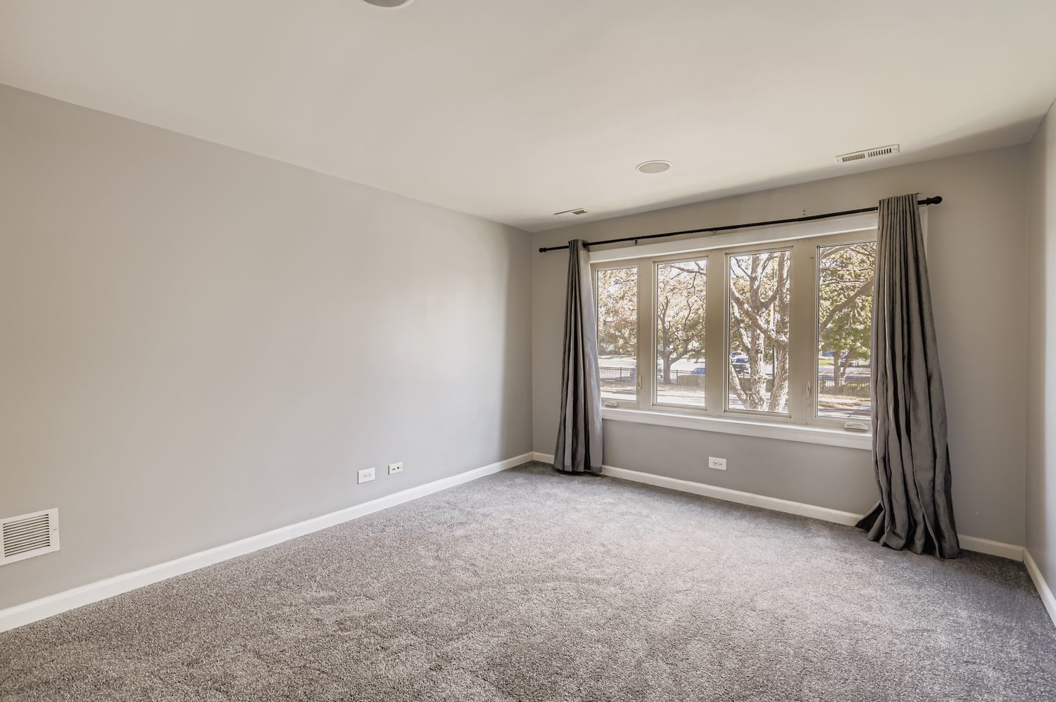 10048 S Pulaski Road #1E, Oak Lawn, IL 60453