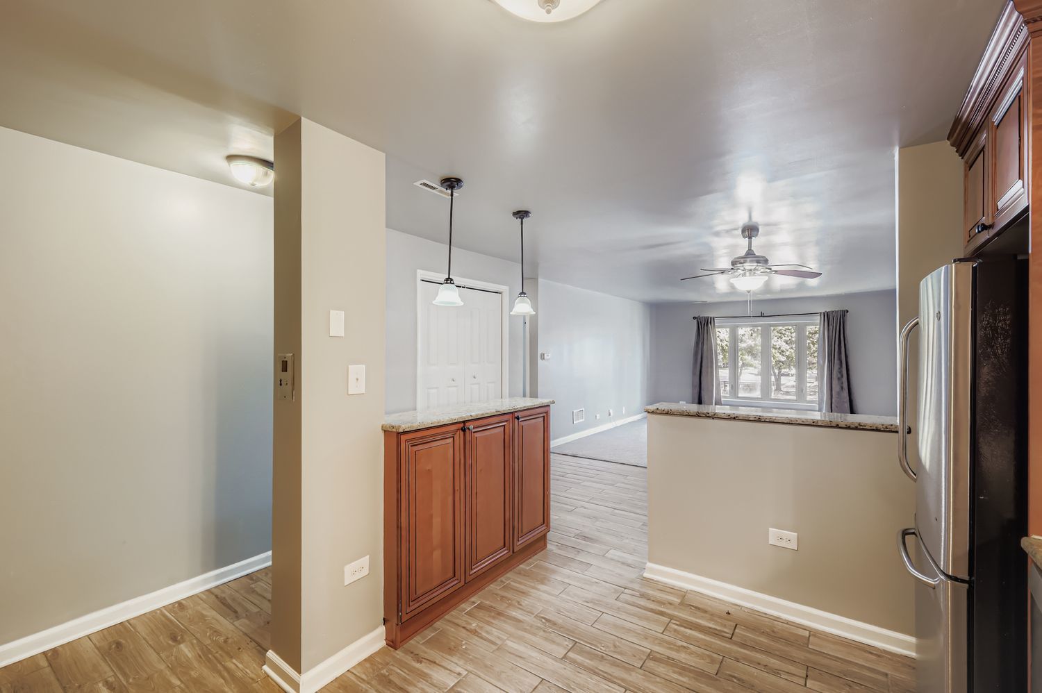 10048 S Pulaski Road #1E, Oak Lawn, IL 60453