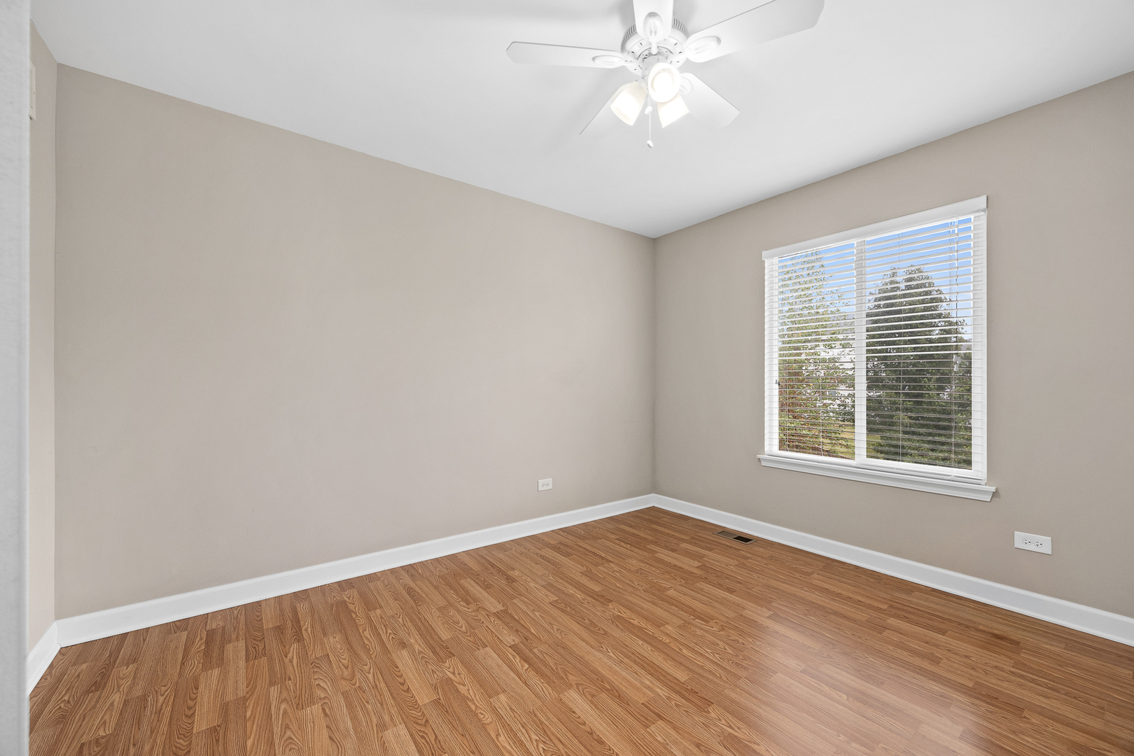 353 Foster Way, Bolingbrook, IL 60440
