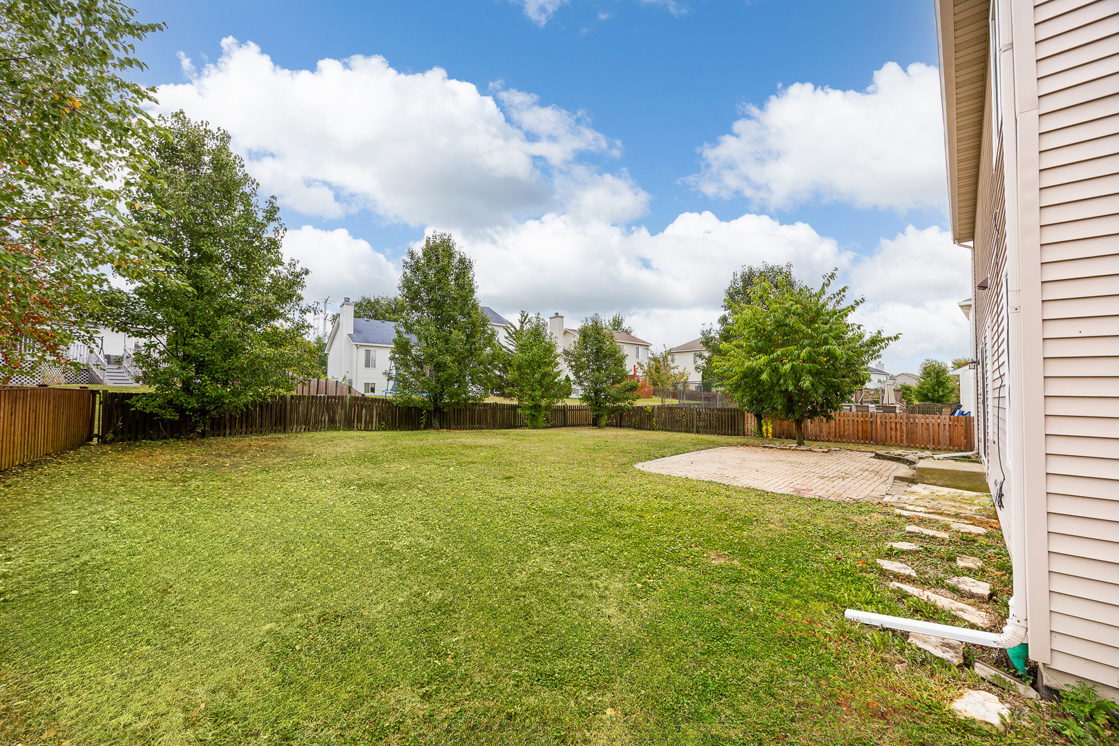 353 Foster Way, Bolingbrook, IL 60440