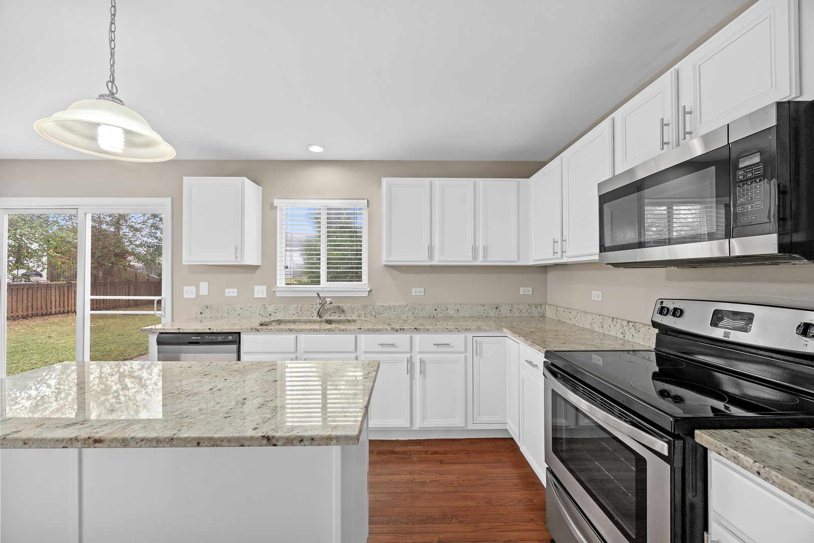 353 Foster Way, Bolingbrook, IL 60440
