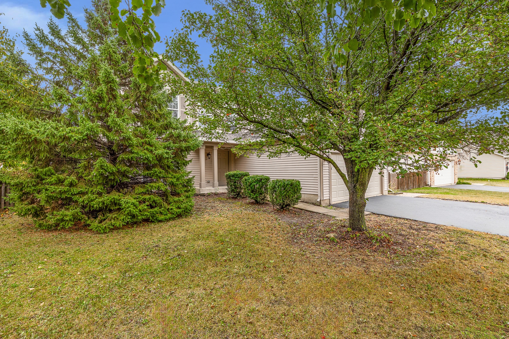 353 Foster Way, Bolingbrook, IL 60440