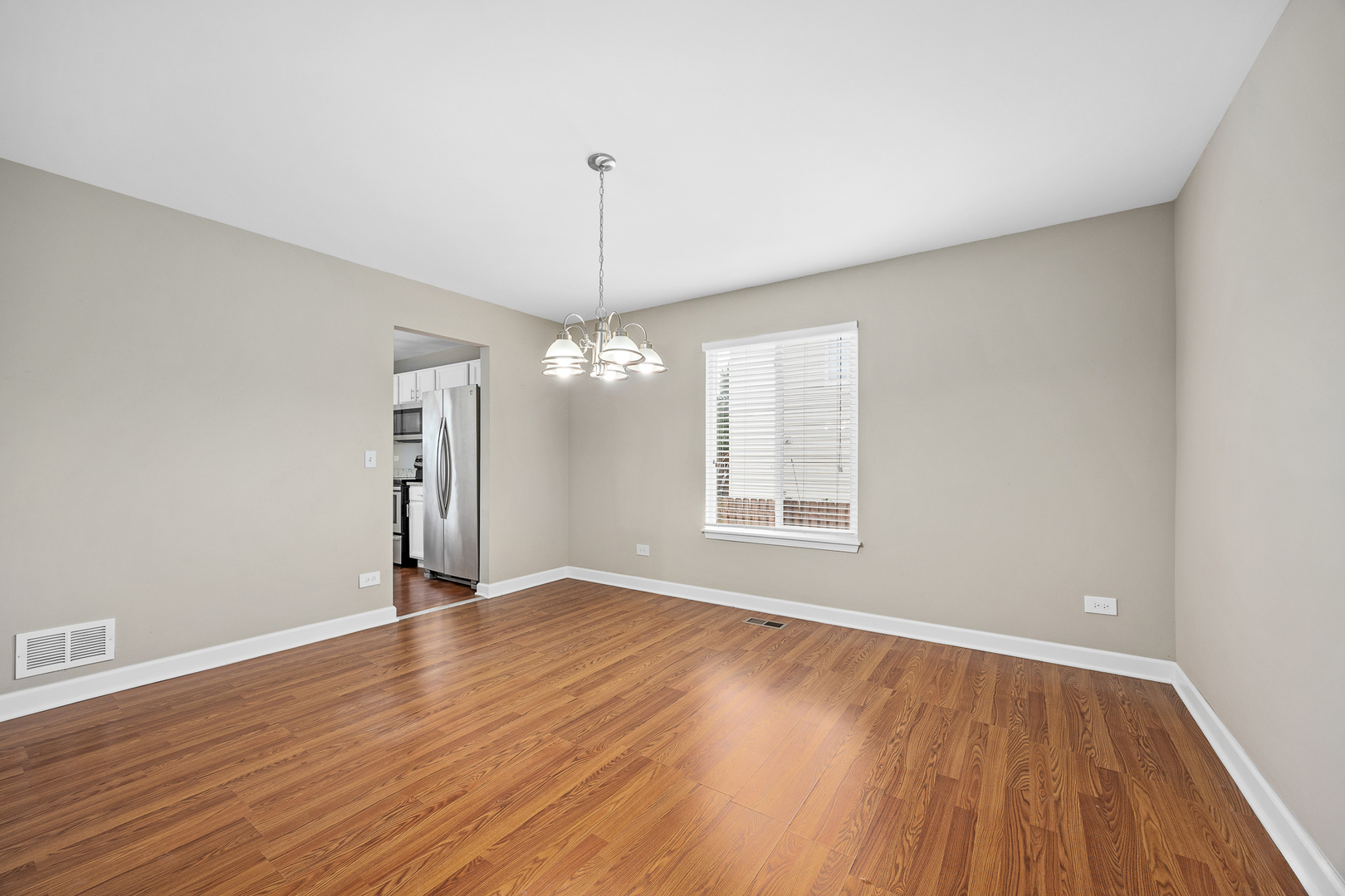 353 Foster Way, Bolingbrook, IL 60440