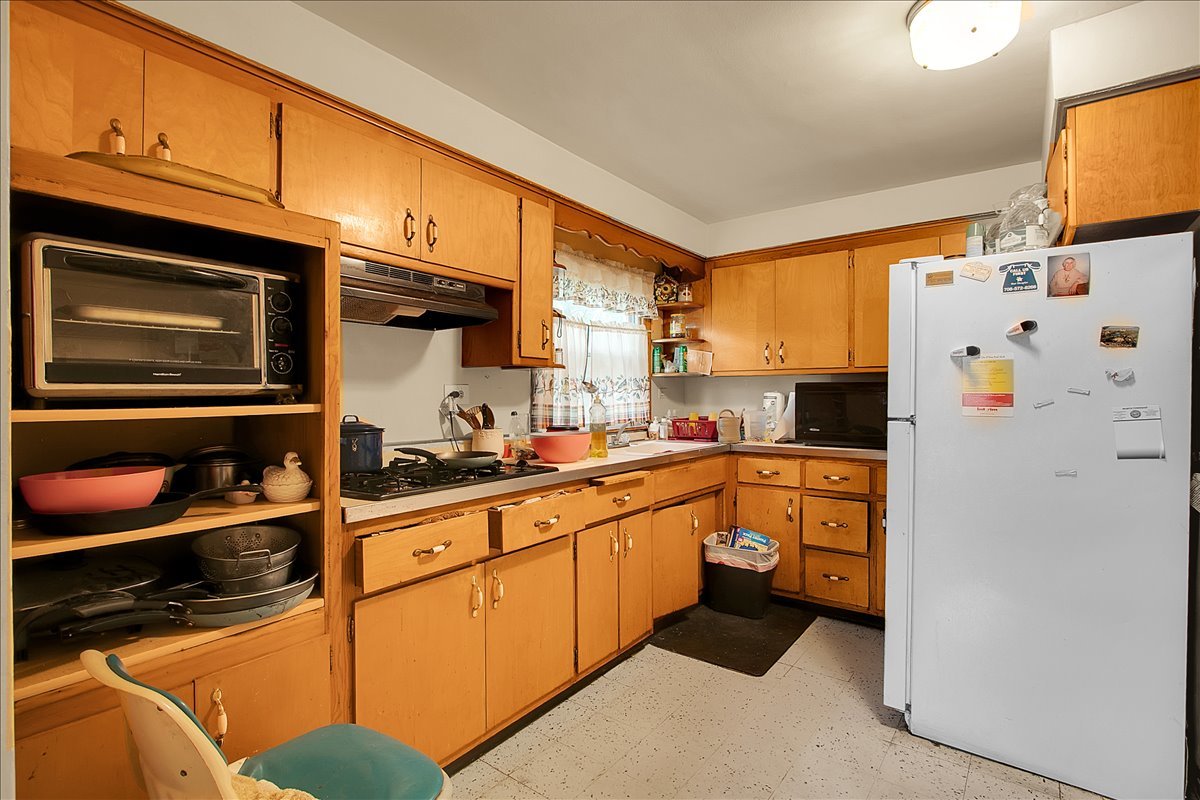 13134 Sacramento Avenue, Blue Island, IL 60406