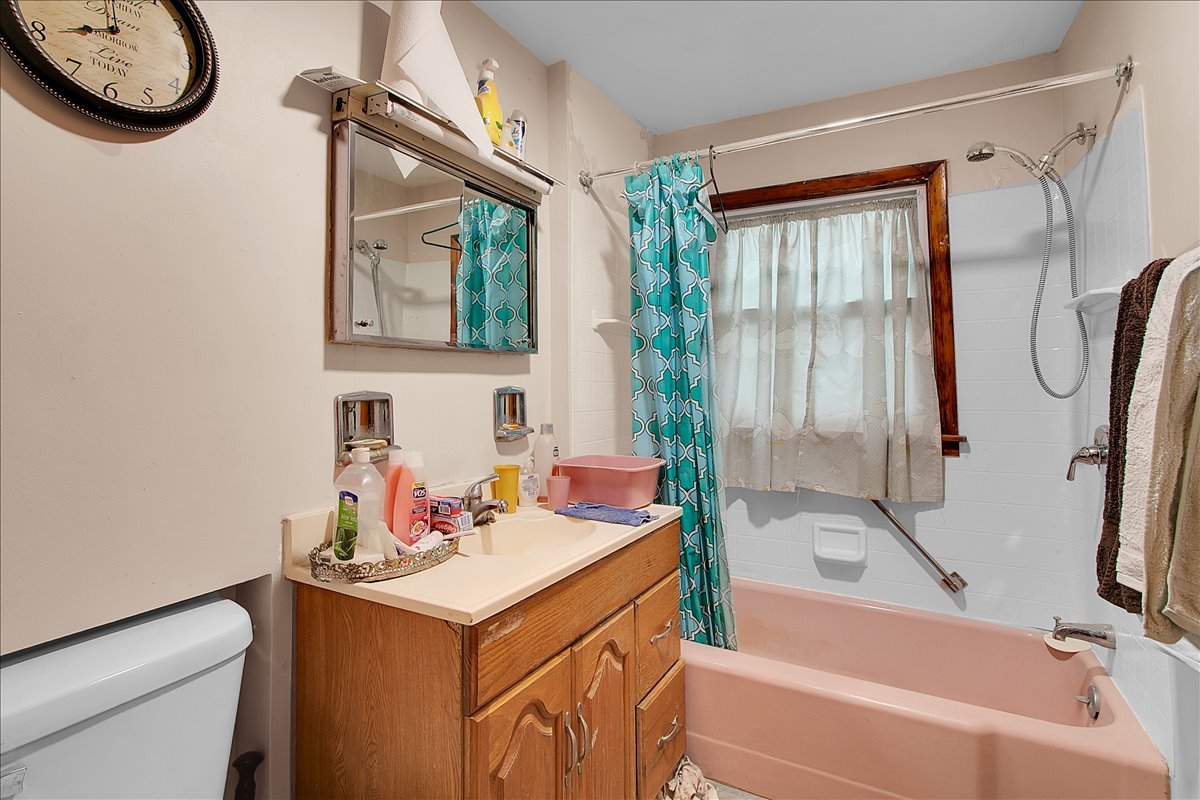 13134 Sacramento Avenue, Blue Island, IL 60406