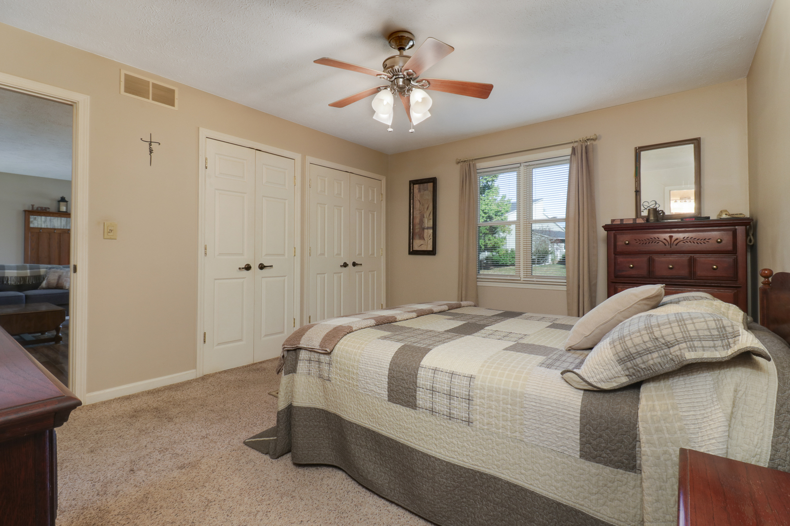 3 Kenfield Circle, Bloomington, IL 61704