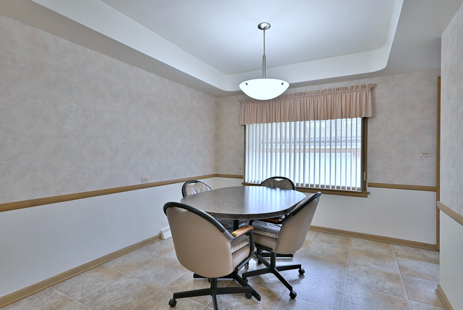 8144 N Osceola Avenue, Niles, IL 60714