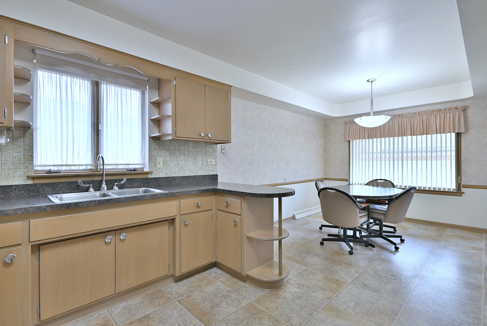8144 N Osceola Avenue, Niles, IL 60714
