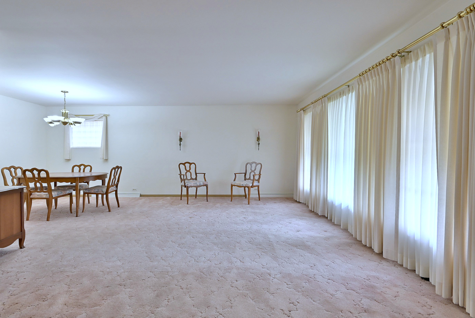 8144 N Osceola Avenue, Niles, IL 60714