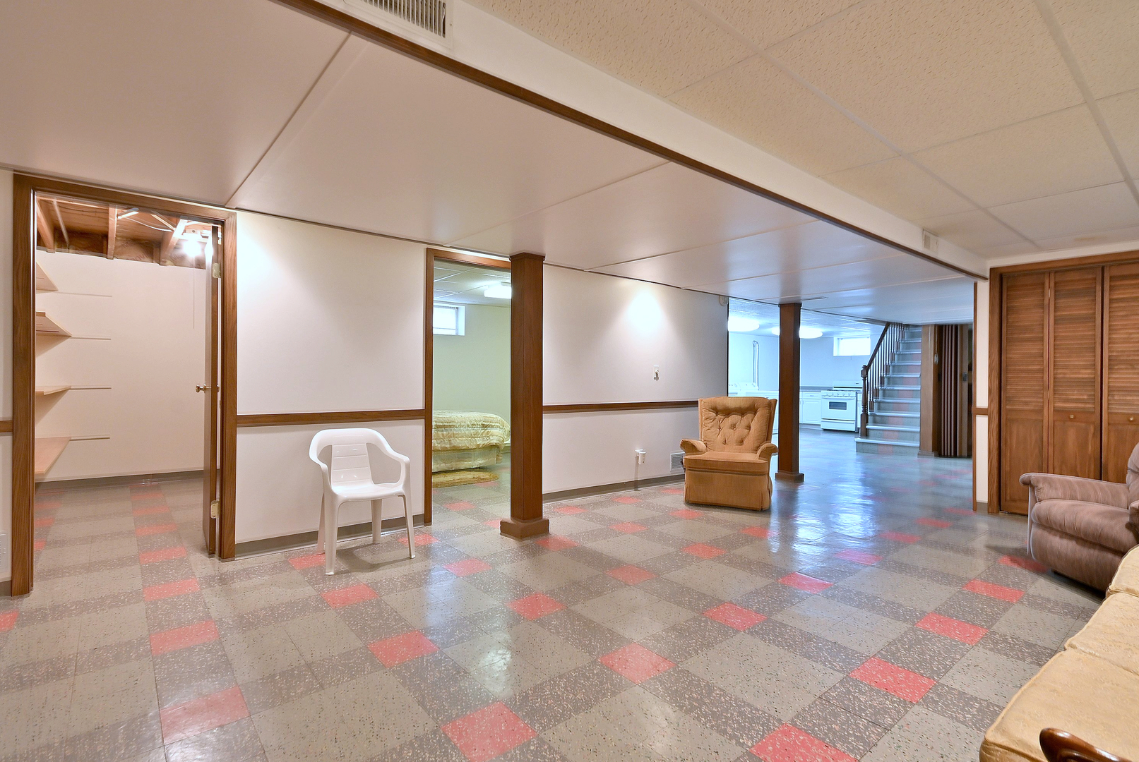 8144 N Osceola Avenue, Niles, IL 60714