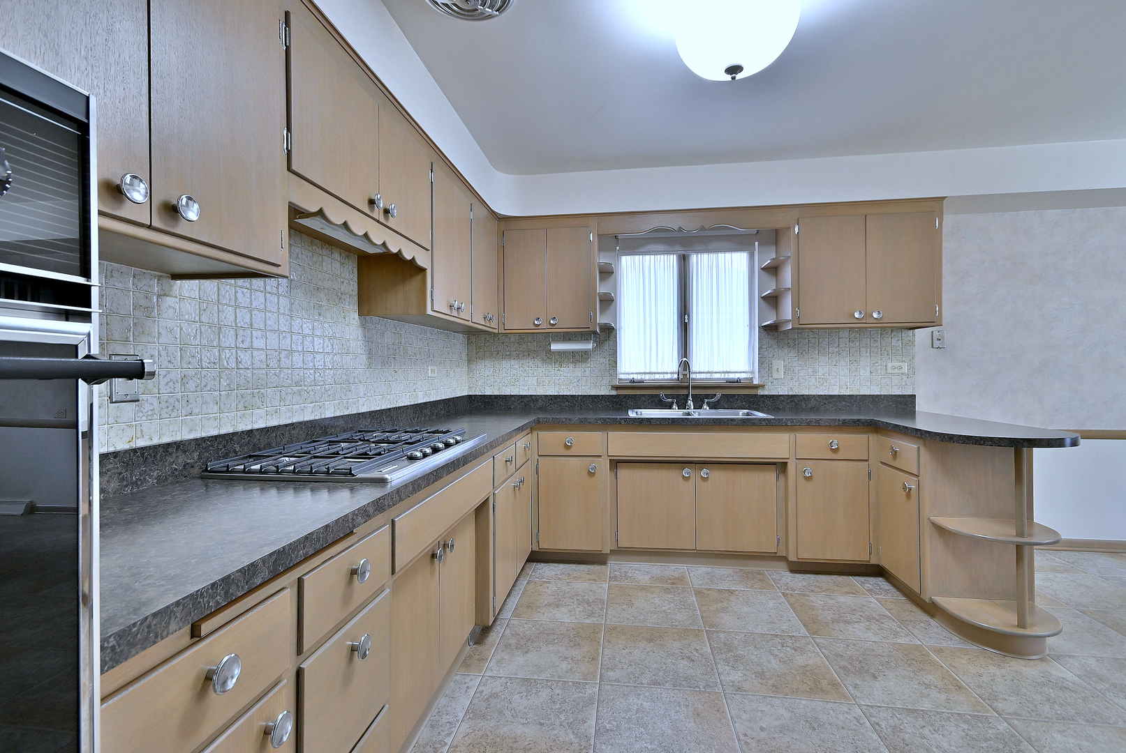 8144 N Osceola Avenue, Niles, IL 60714
