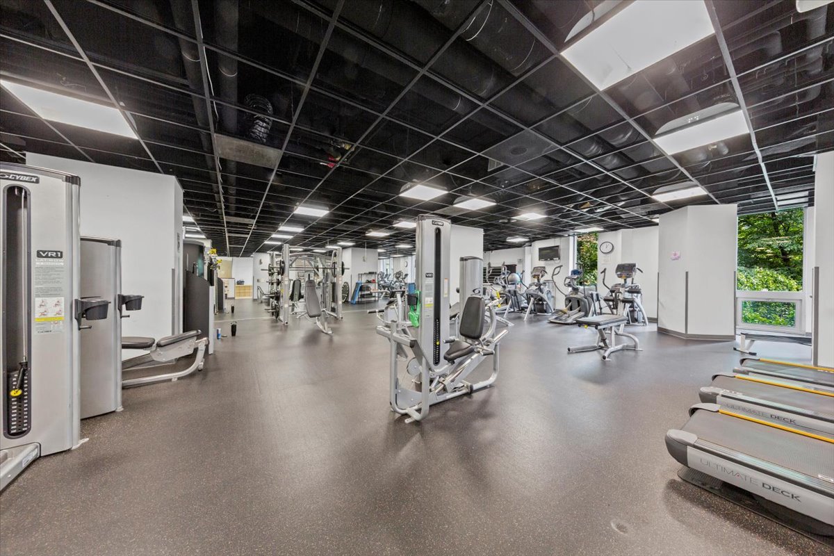 222 N Columbus Drive #1502, Chicago, IL 60601