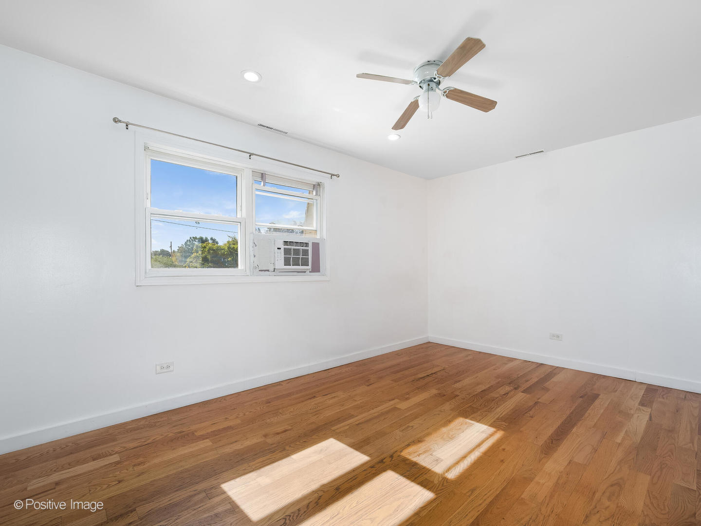 2137 Dickey Avenue, North Chicago, IL 60064