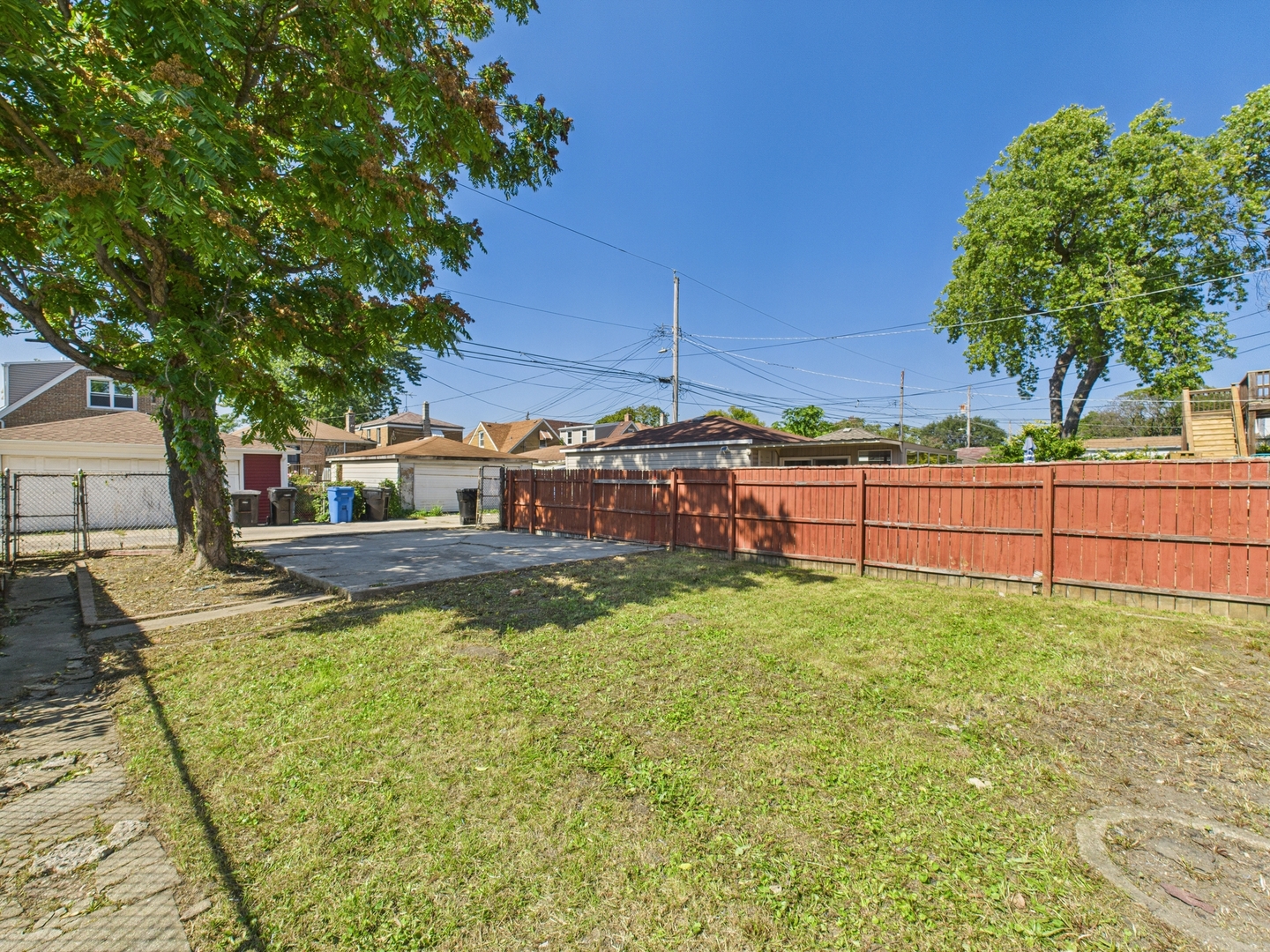 9832 S Calumet Avenue, Chicago, IL 60628