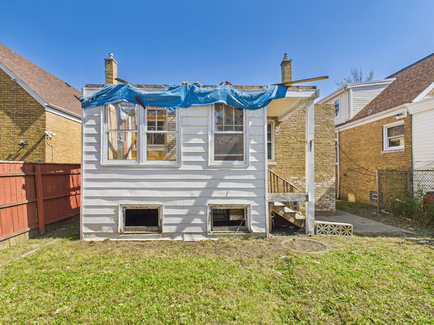 9832 S Calumet Avenue, Chicago, IL 60628