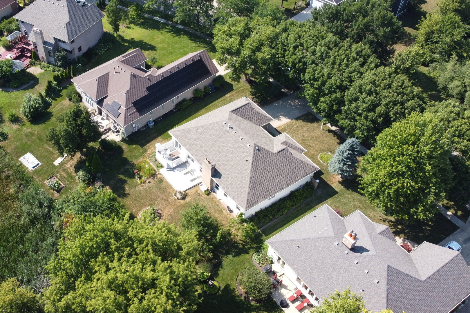 1075 Suffolk Court, Gurnee, IL 60031