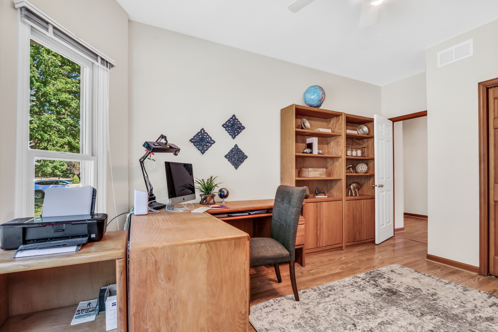 1075 Suffolk Court, Gurnee, IL 60031