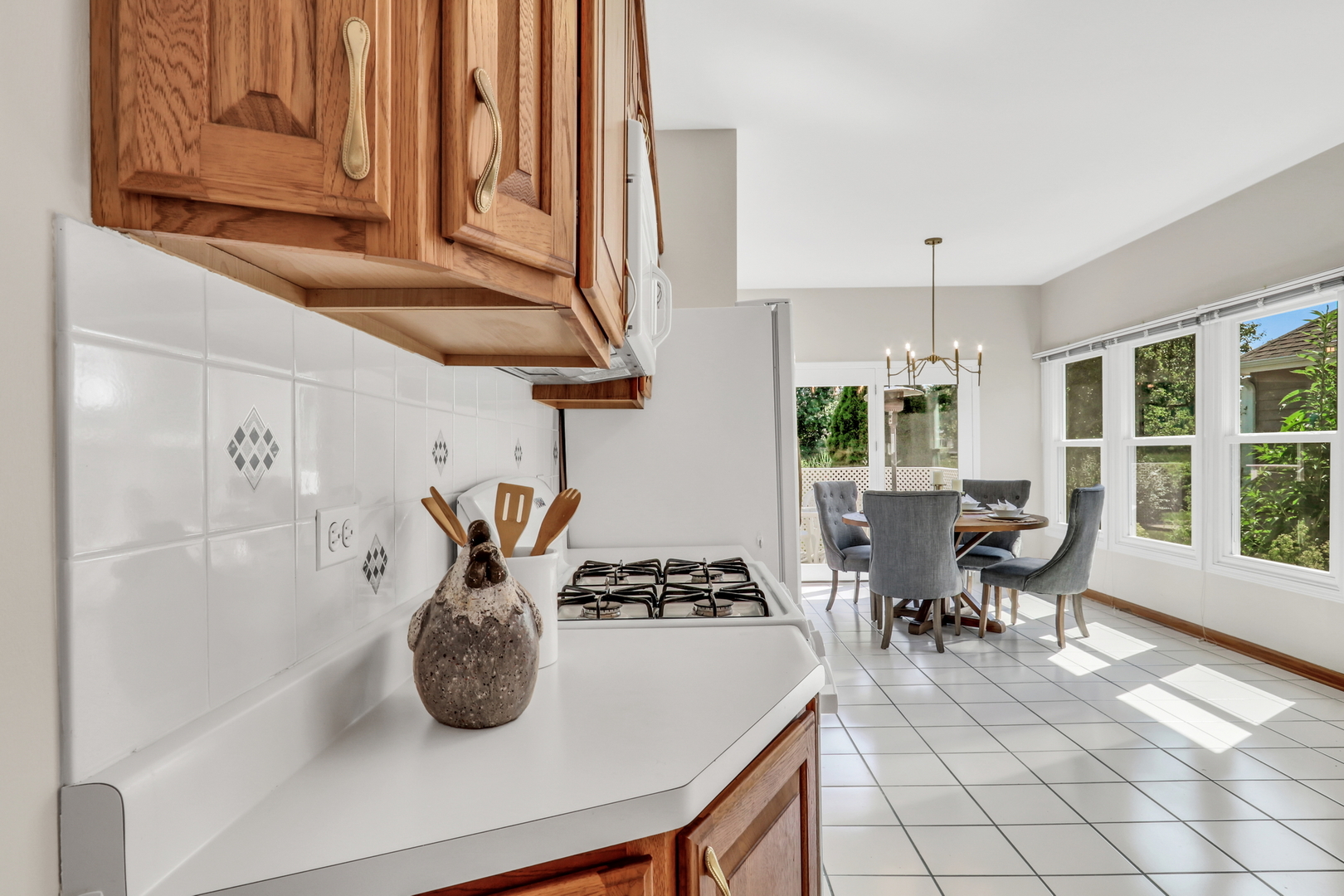 1075 Suffolk Court, Gurnee, IL 60031